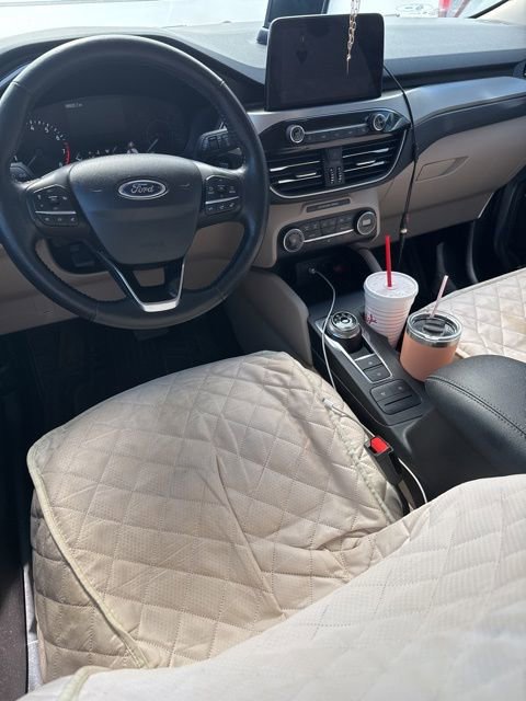 Used 2020 Ford Escape SEL image 5