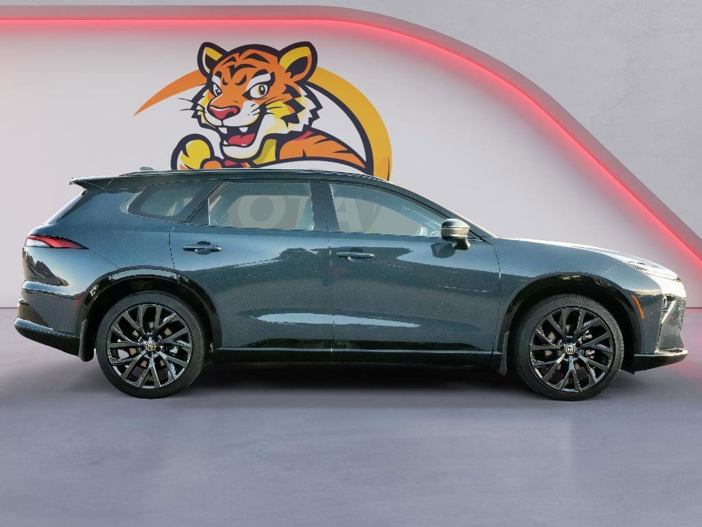 New 2026 Toyota Crown Signia AWD/4WD image 4