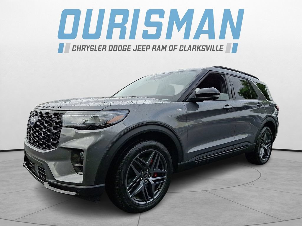 Used 2025 Ford Explorer ST-Line w/ ST-Line Street Pack AWD/4WD image 3