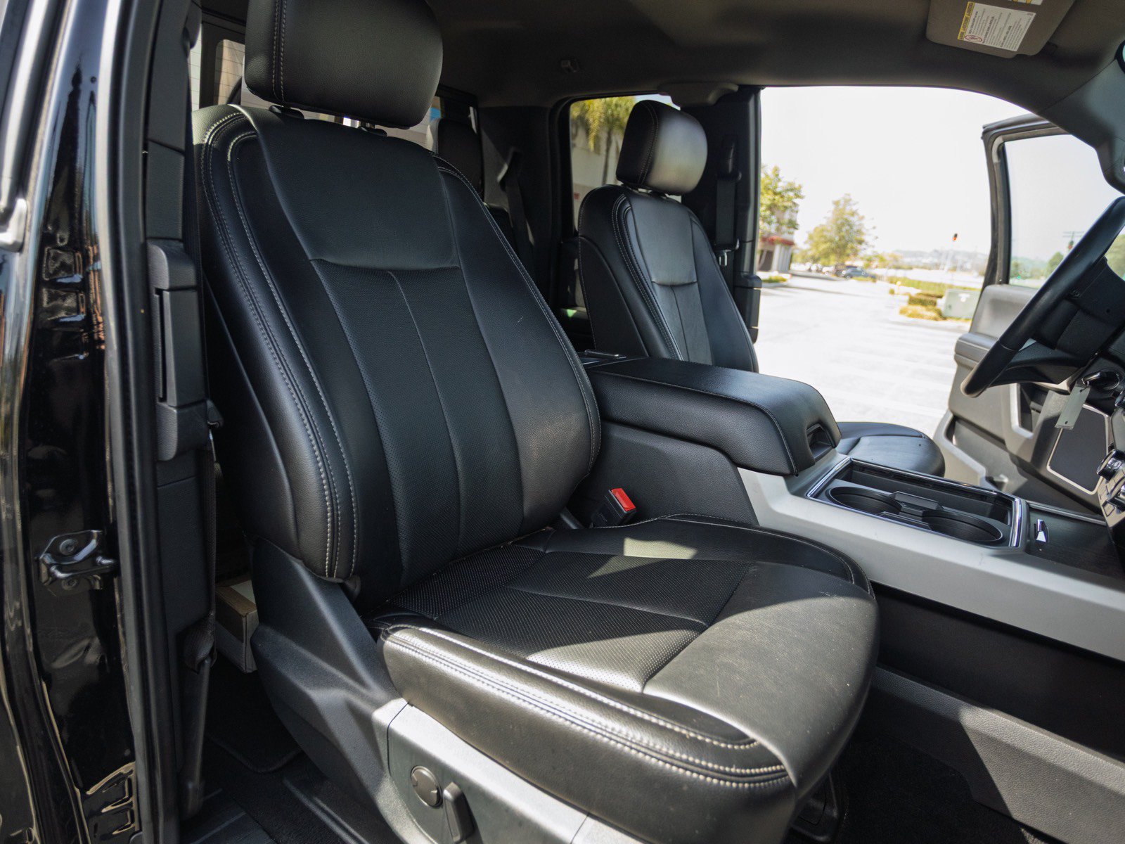 Used 2021 Ford F250 Lariat w/ Chrome Package AWD/4WD image 12