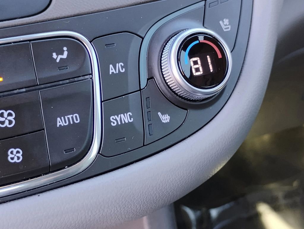 Used 2018 Chevrolet Malibu Premier w/ Premier Sun and Wheel Package image 28