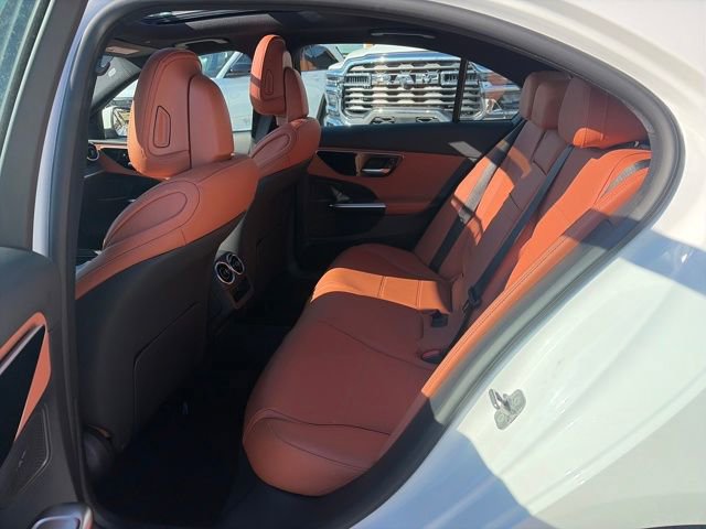 Used 2025 Mercedes-Benz C 300 4MATIC Sedan image 23