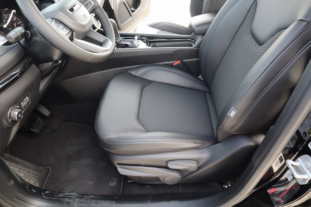 New 2026 Jeep Compass Latitude image 11