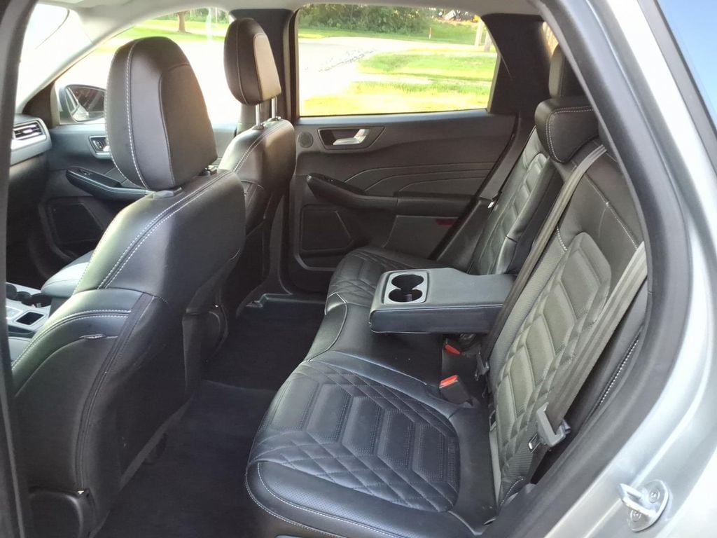 Used 2024 Ford Escape SE w/ PHEV Premium Package FWD image 29