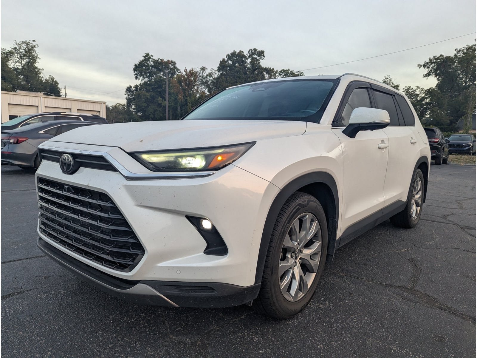Used 2024 Toyota Grand Highlander FWD image 6