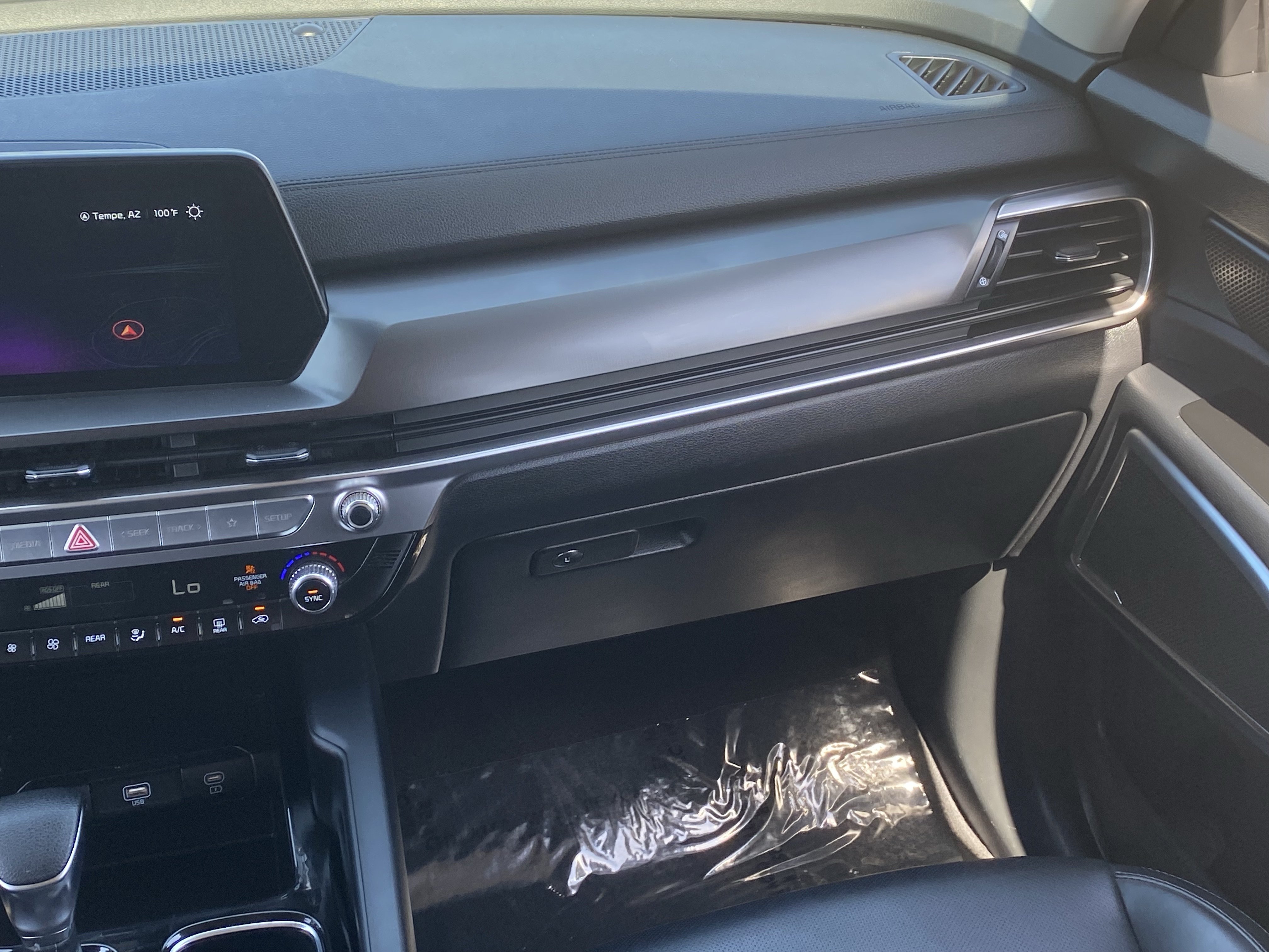 Certified 2024 Kia Telluride LX FWD image 15