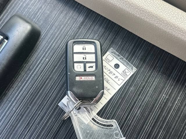 Used 2016 Honda Pilot EX-L image 2