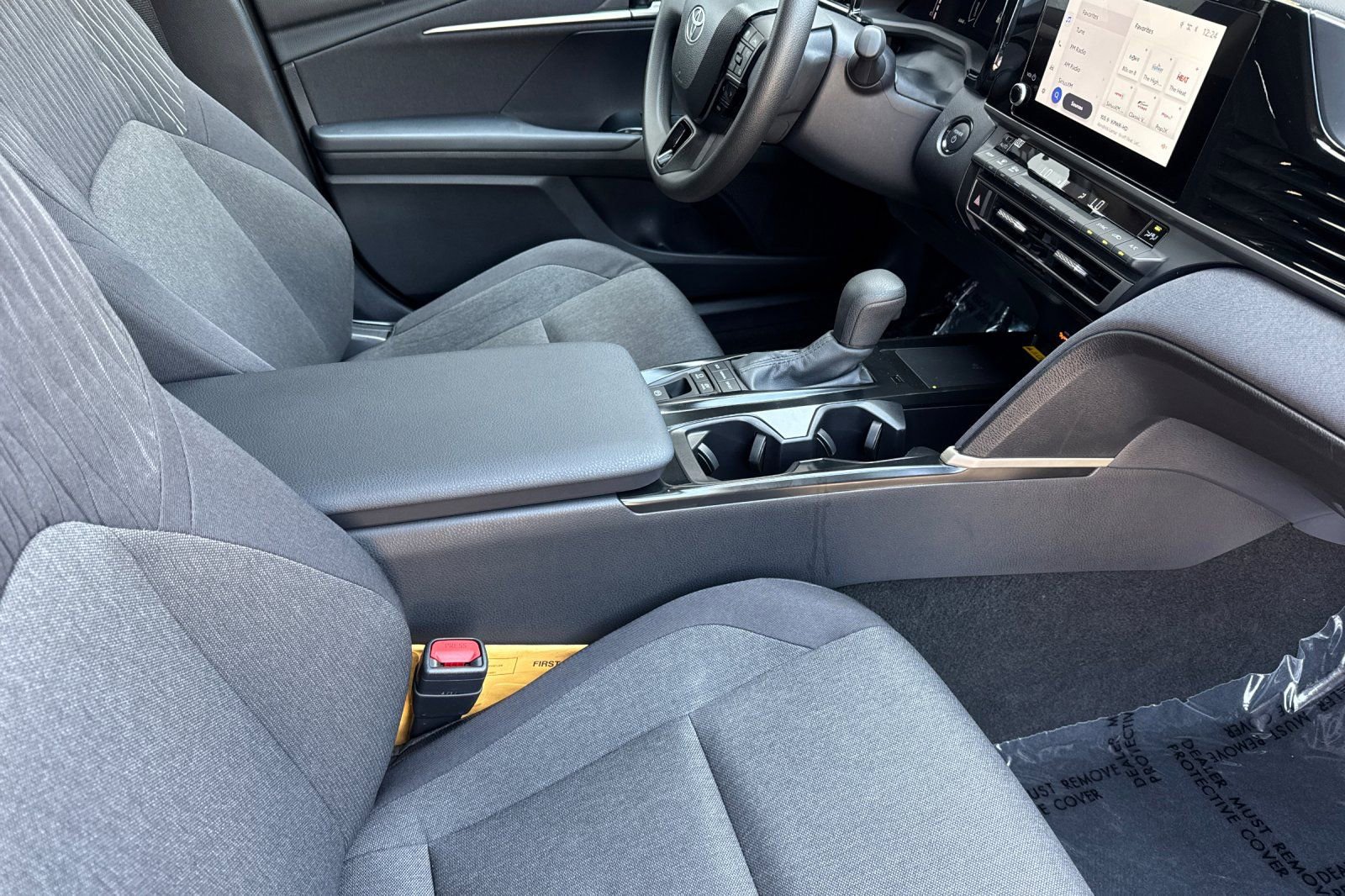 Used 2025 Toyota Camry LE FWD image 21