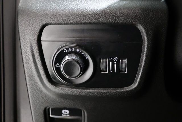 Used 2023 Jeep Grand Cherokee L Laredo AWD/4WD image 20