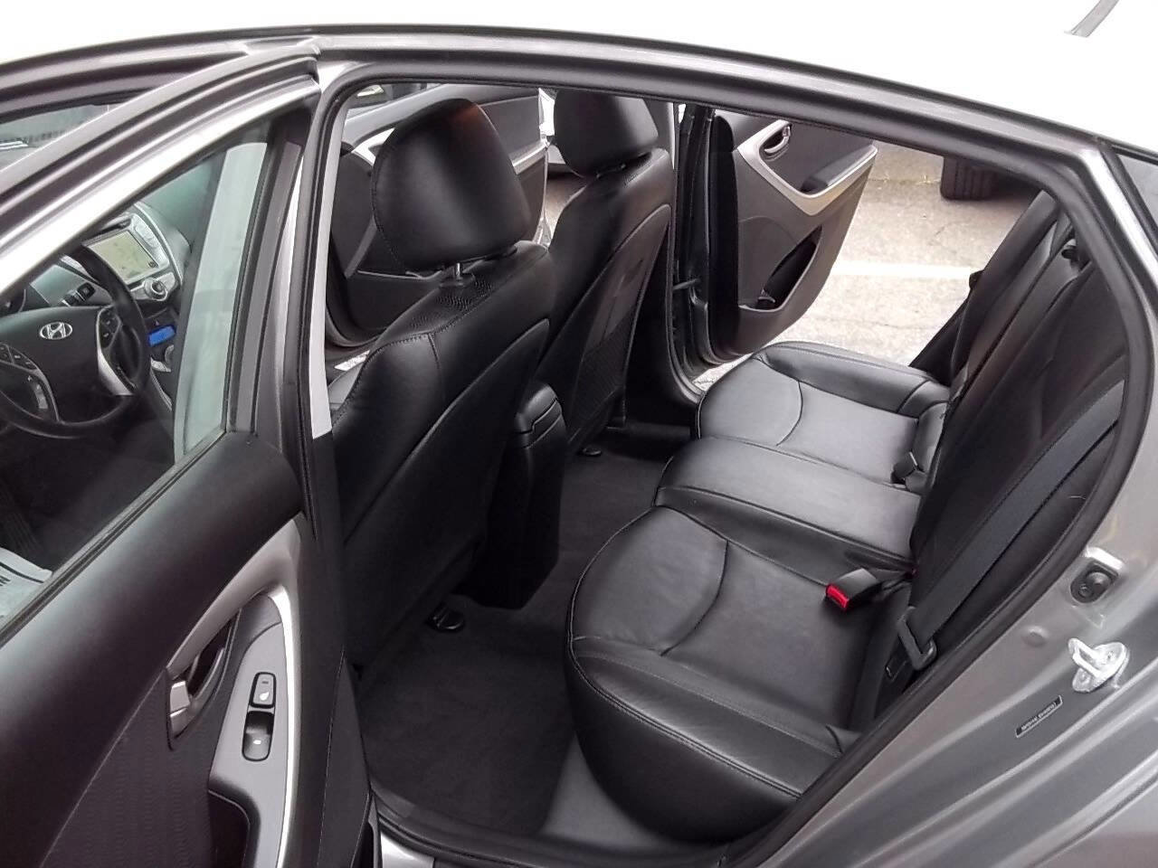 Used 2013 Hyundai Elantra Limited w/ Technology Pkg image 8