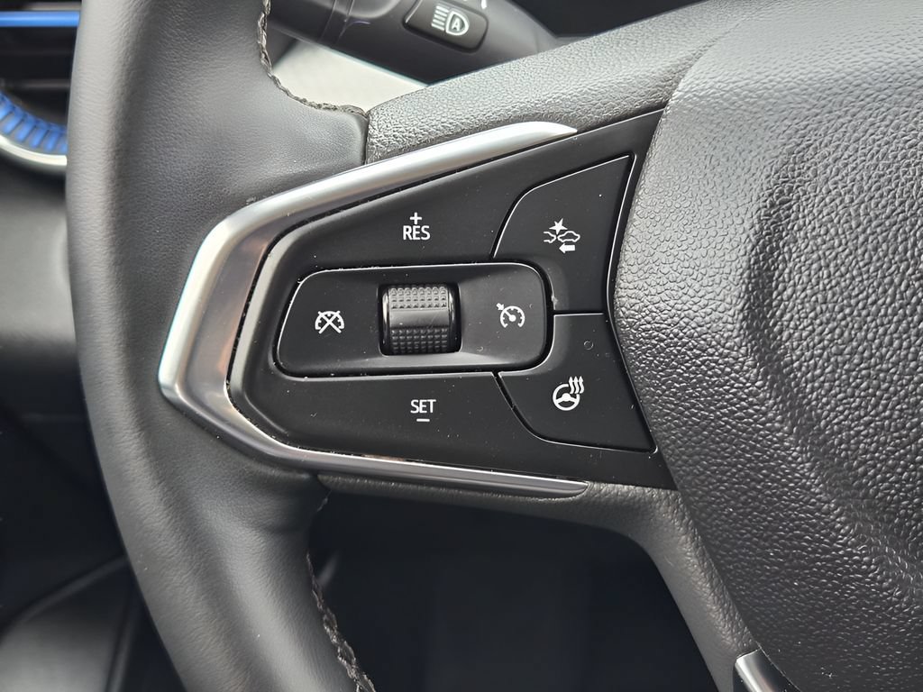 Used 2024 Chevrolet Trax LT w/ Driver Confidence Package FWD image 24