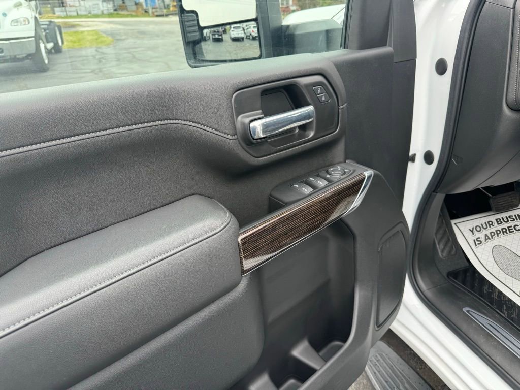 Used 2022 GMC Sierra 2500 SLE w/ SLE Value Package; image 19