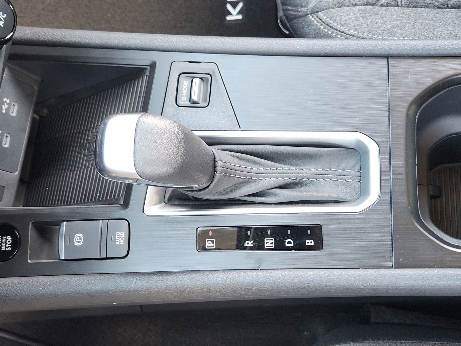 New 2026 Nissan Kicks SV w/ SV Premium Package image 18