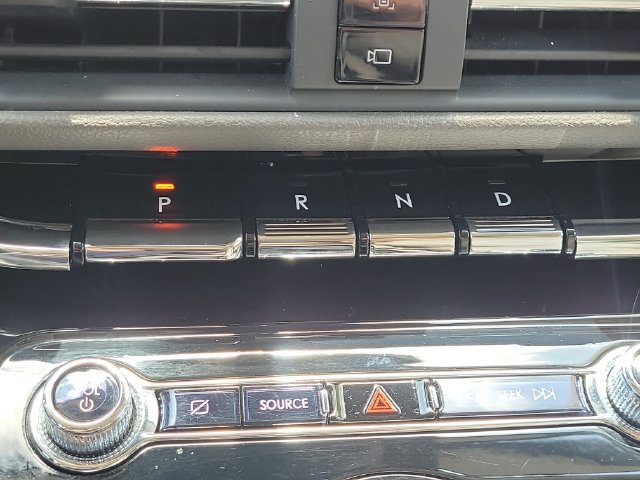 Certified 2022 Lincoln Corsair Reserve FWD image 29