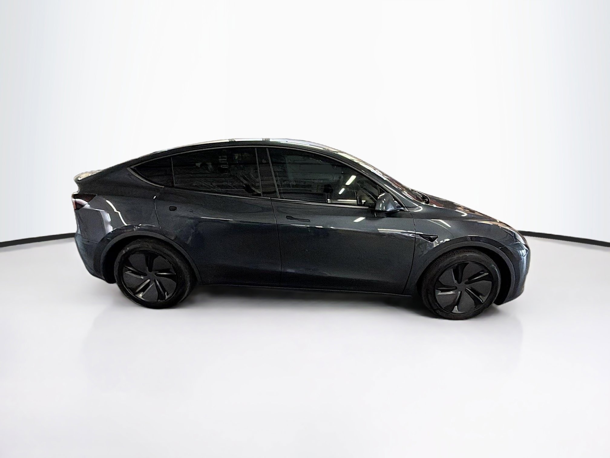 Used 2025 Tesla Model Y Performance AWD/4WD image 10