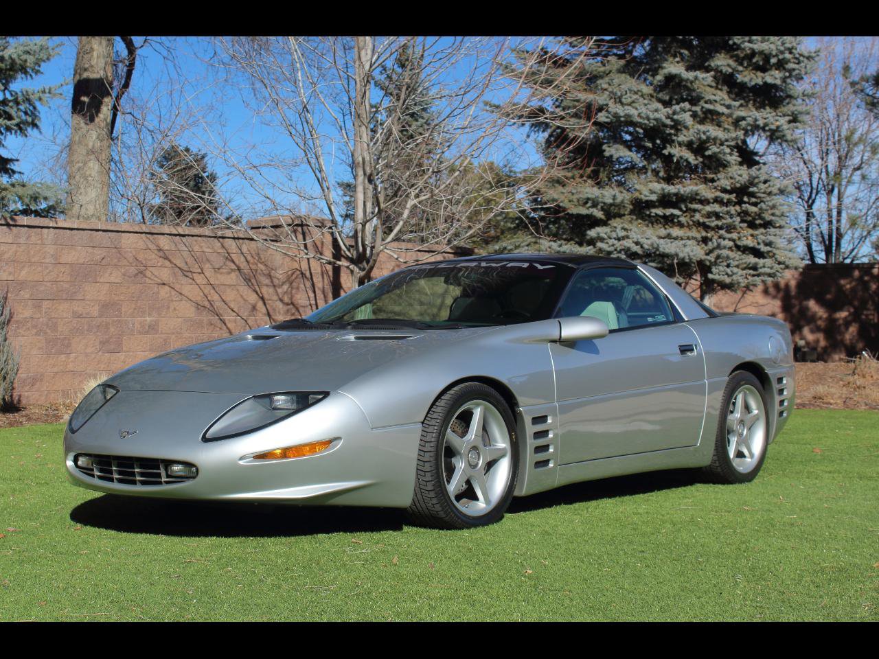 Used 1993 Chevrolet Camaro Z28 image 2