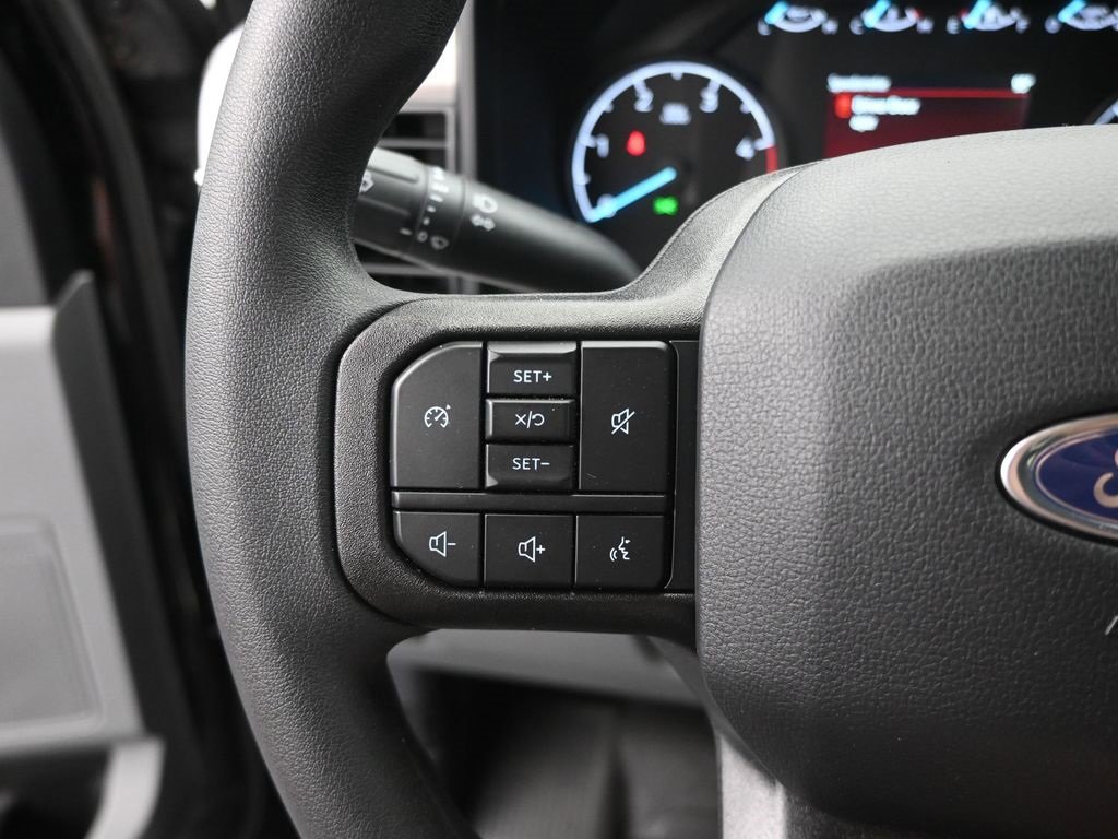 Used 2025 Ford F350 XL w/ XL Driver Assist Package image 16