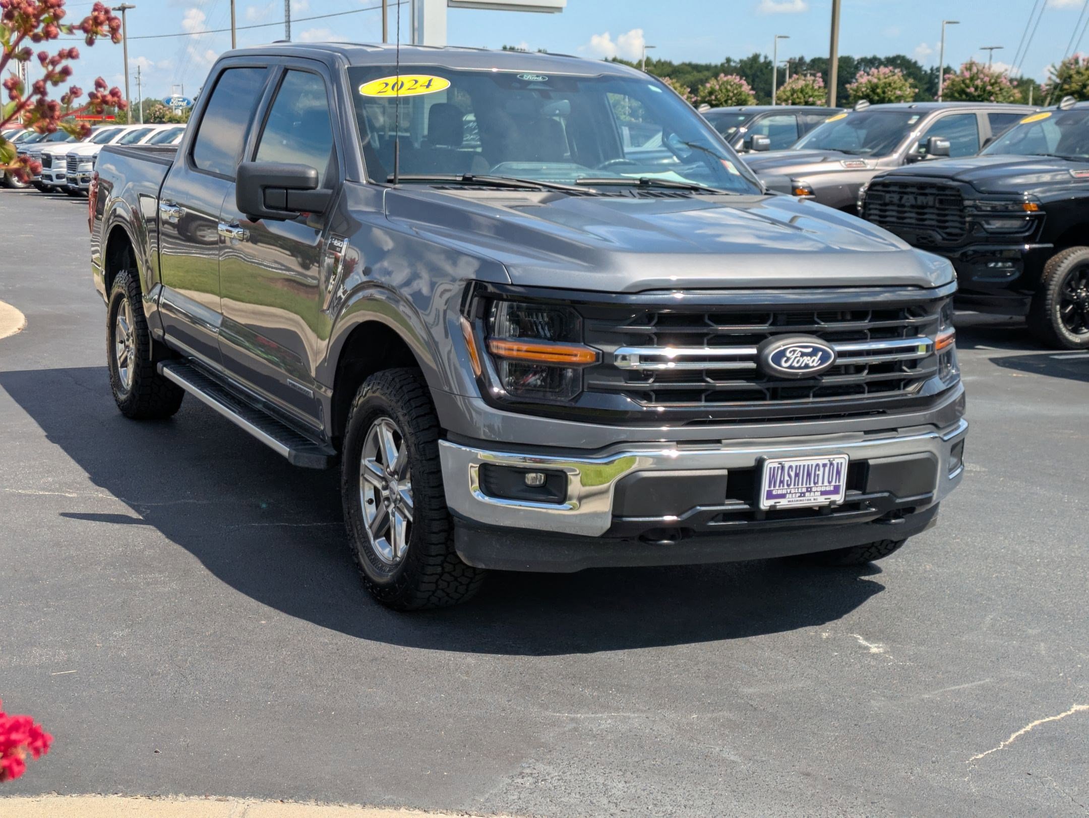 Used 2024 Ford F150 XLT w/ Mobile Office Package image 3