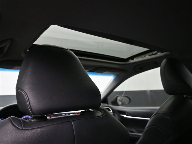 Used 2018 Toyota Camry L image 24