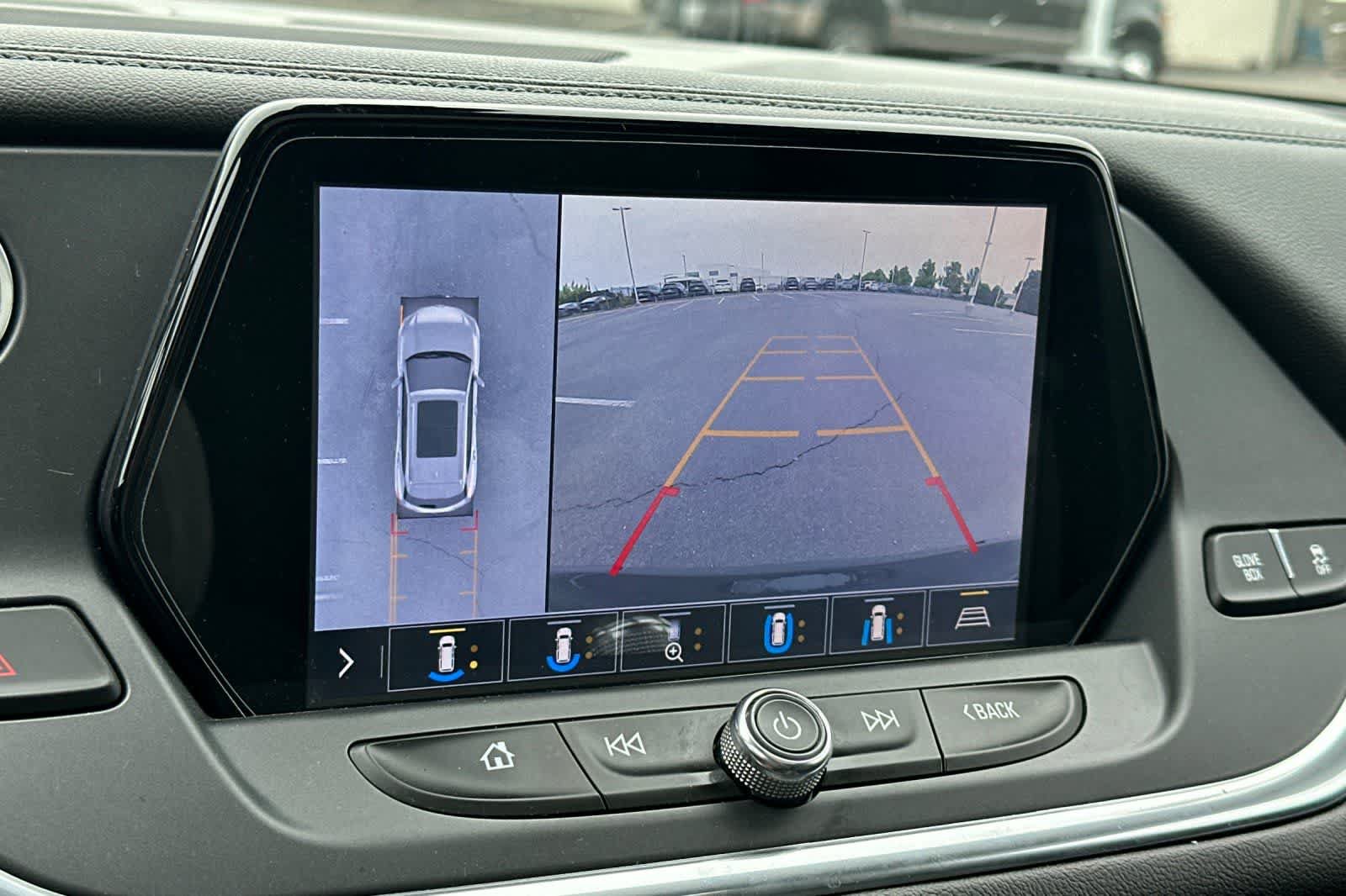 Used 2019 Chevrolet Blazer LT w/ Sun and Wheels Package FWD image 22