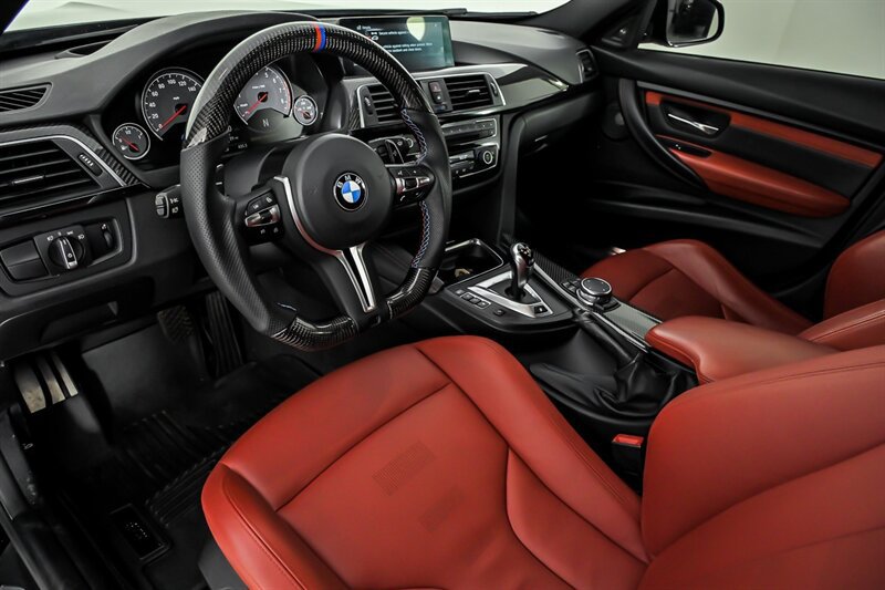 Used 2016 BMW M3 RWD image 16