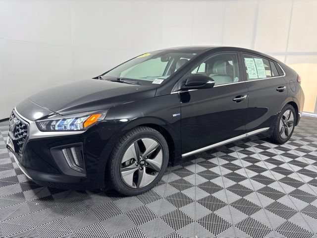 Used 2020 Hyundai Ioniq Limited FWD image 27