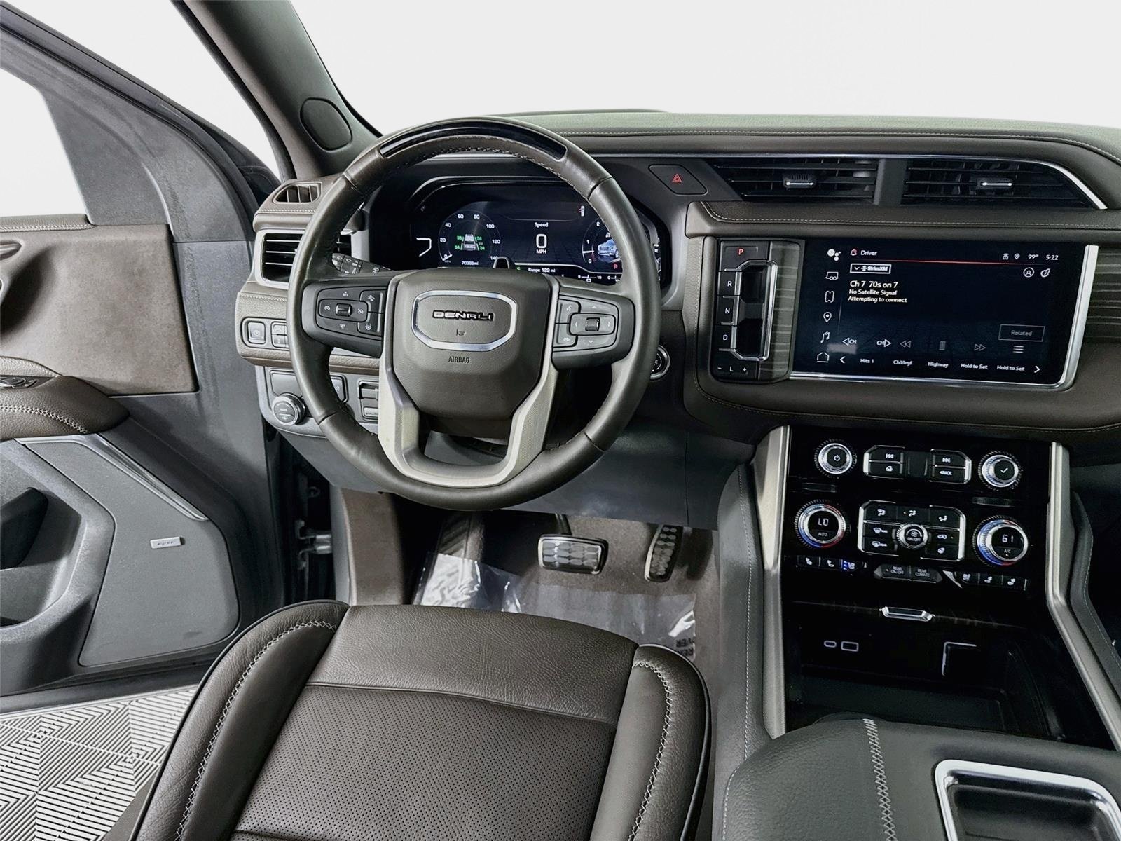 Certified 2024 GMC Yukon Denali w/ Advanced Technology Package RWD image 25