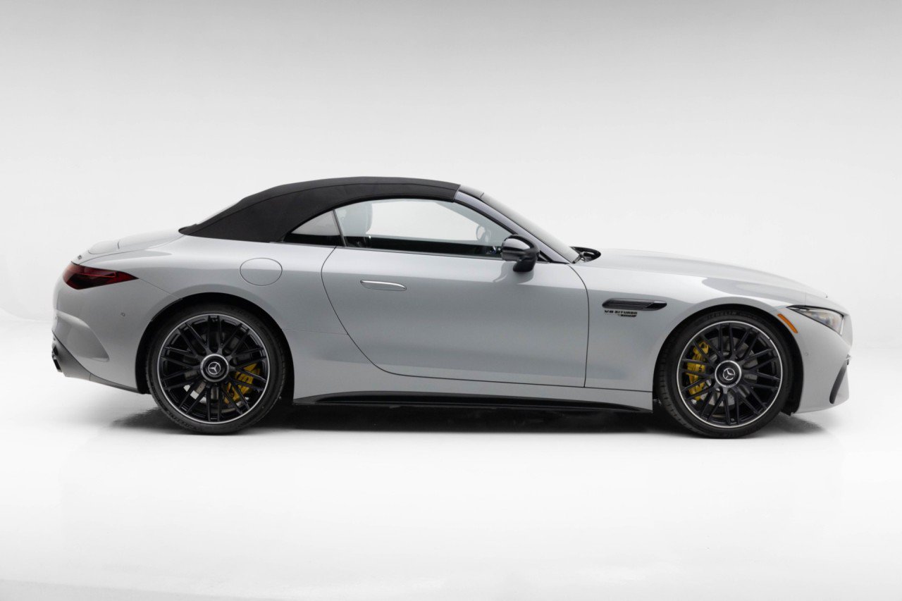 Used 2022 Mercedes-Benz SL 63 AMG 4MATIC image 31