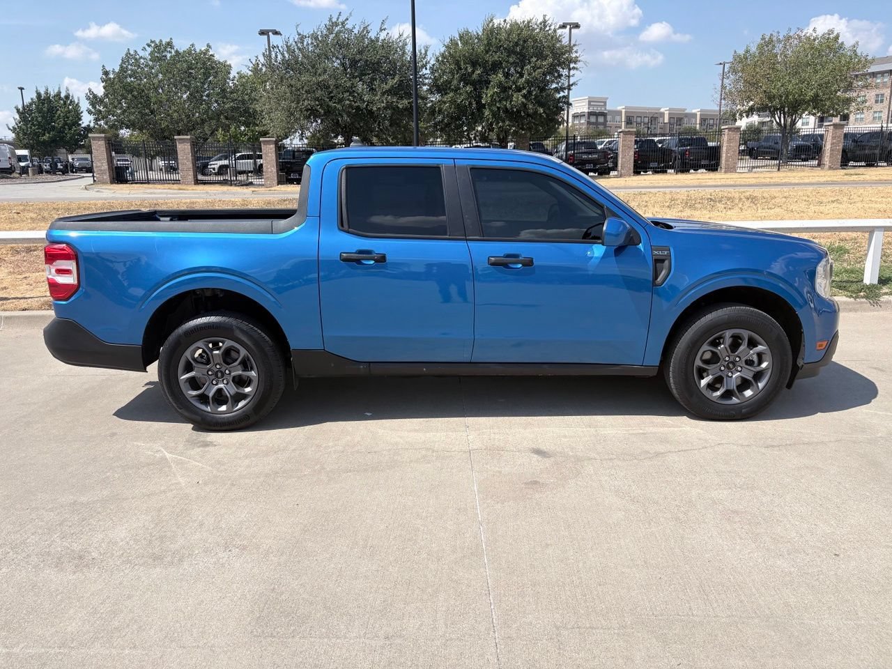 Used 2022 Ford Maverick XLT w/ XLT Luxury Package FWD image 3
