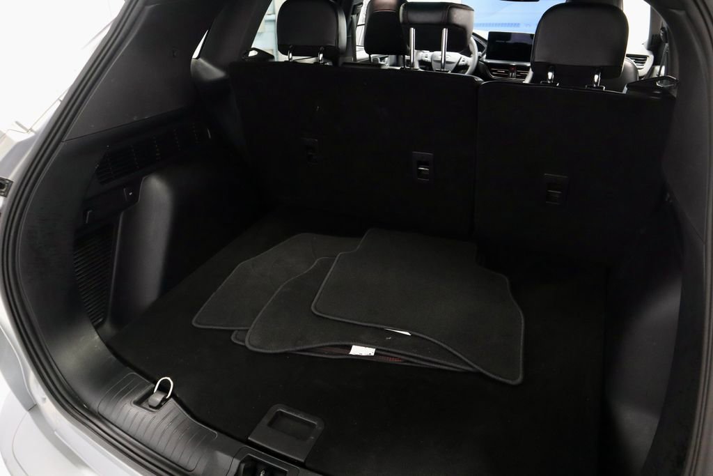 Certified 2023 Ford Escape ST-Line w/ Tech Pack #1 image 13