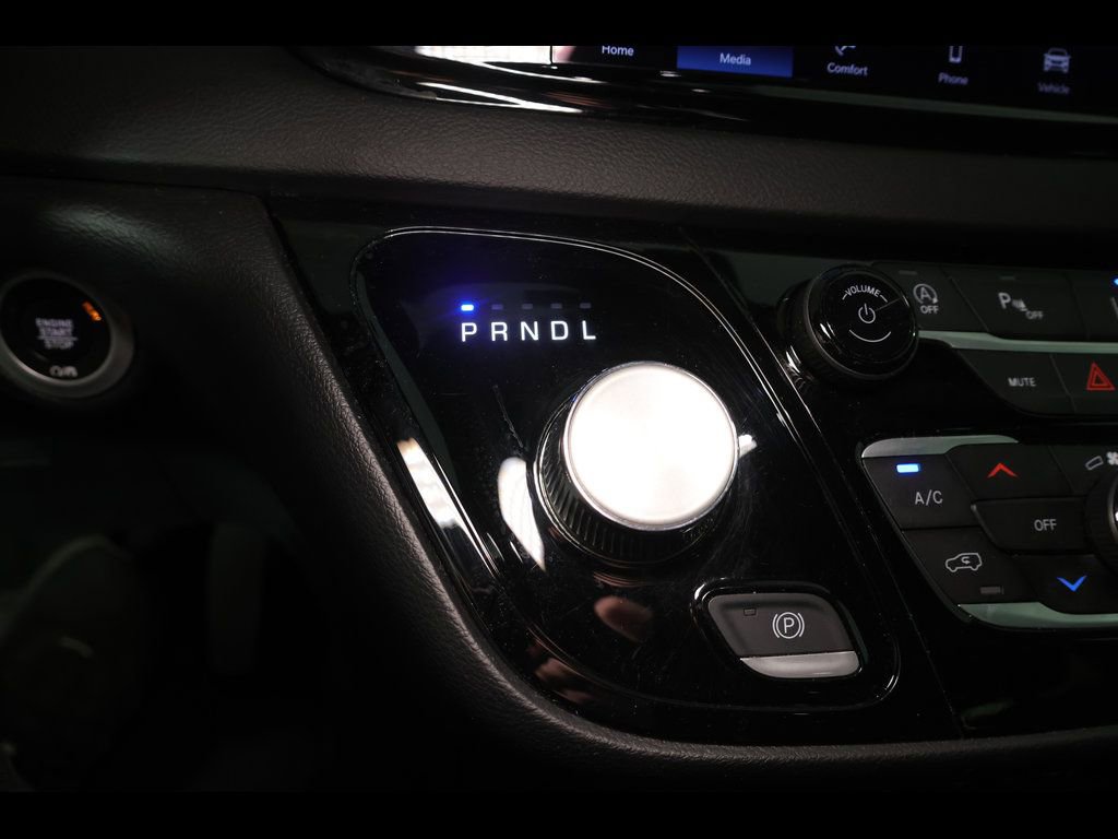 Used 2025 Chrysler Pacifica Select FWD image 26