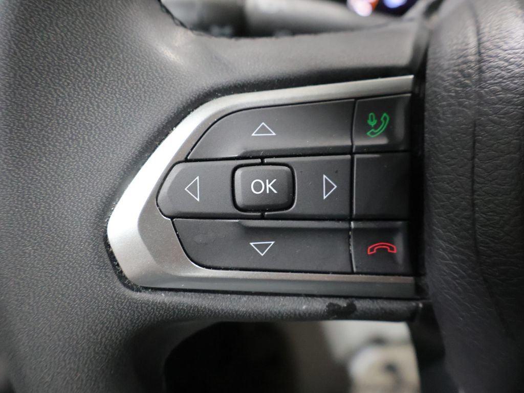 Used 2024 Jeep Compass Latitude AWD/4WD image 32