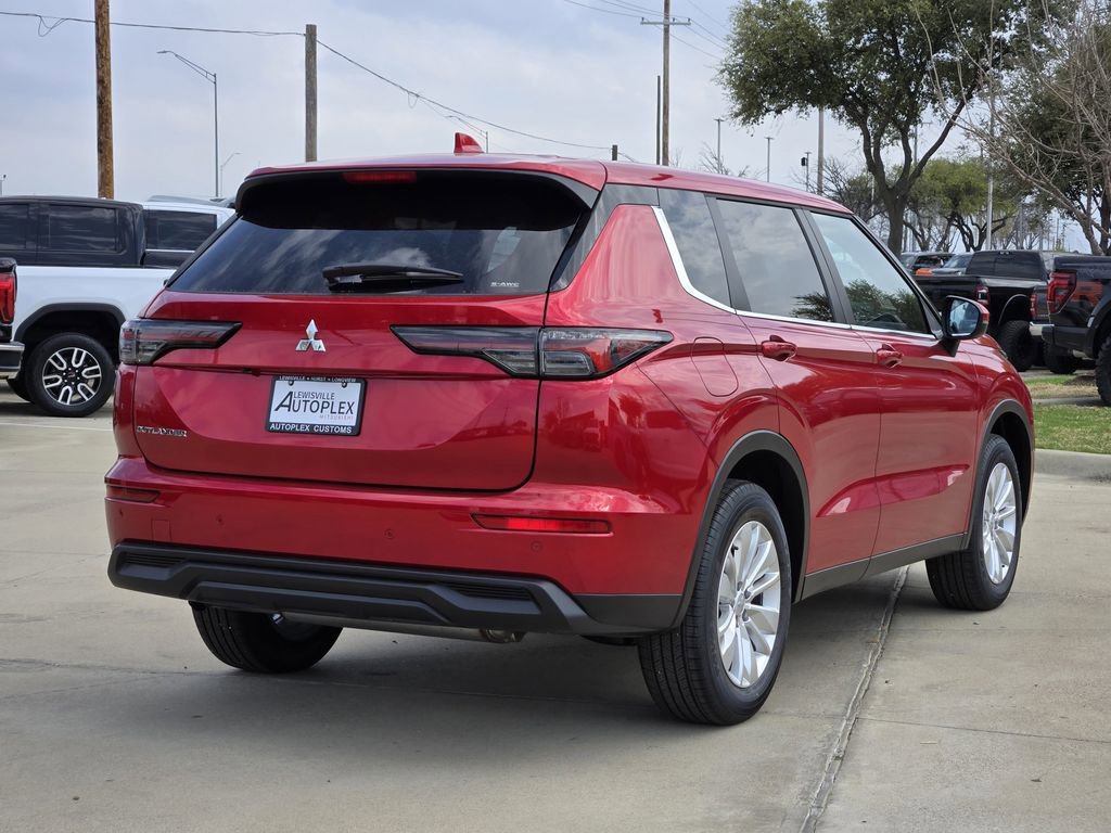 New 2026 Mitsubishi Outlander ES image 4