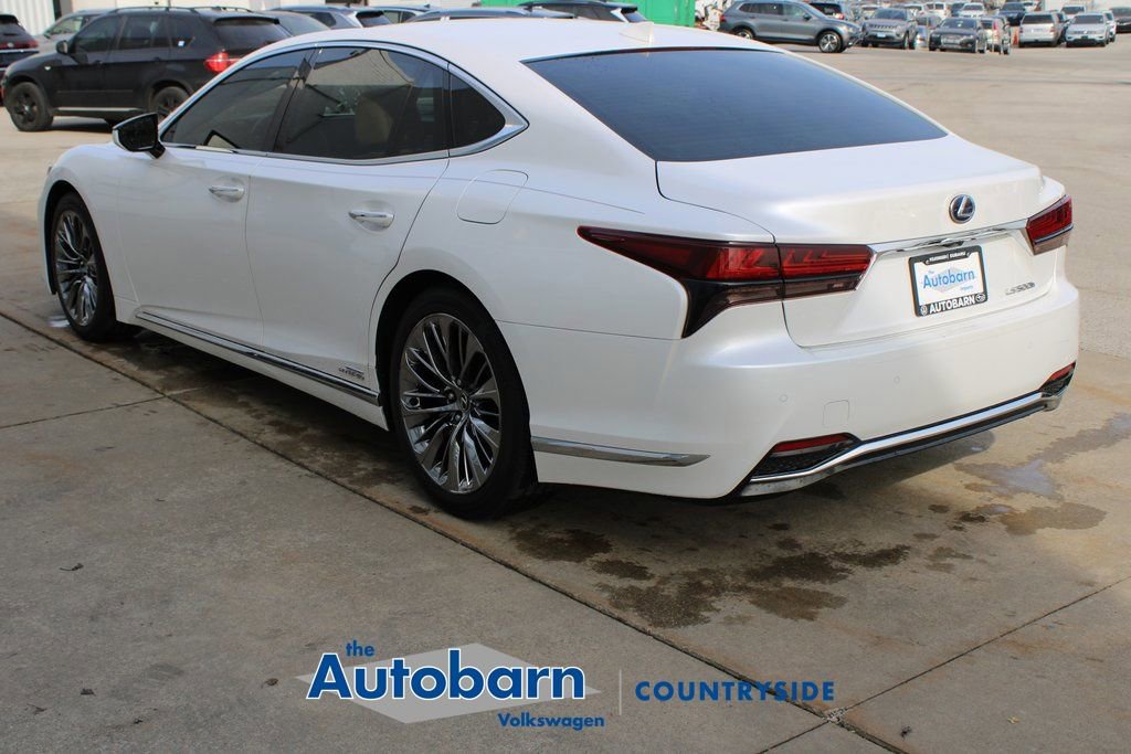 Used 2021 Lexus LS 500h RWD image 4