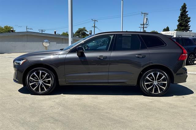 Certified 2025 Volvo XC60 B5 Plus AWD/4WD image 6