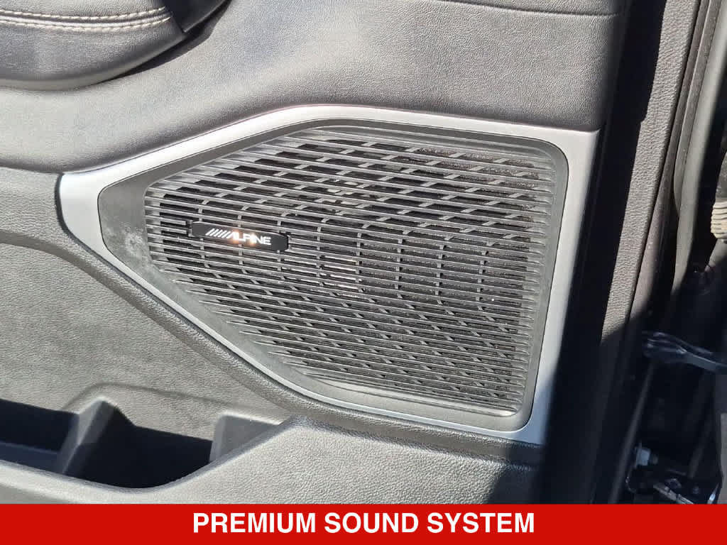 Used 2024 Jeep Wagoneer L Series II AWD/4WD image 30