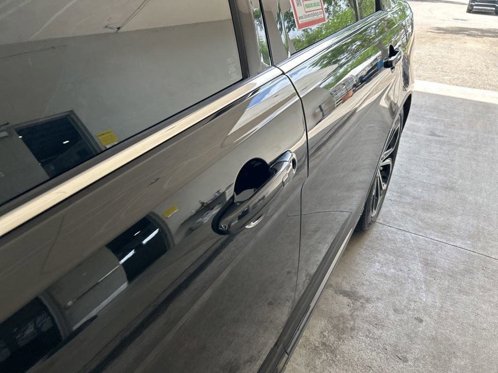 Used 2017 Ford Taurus SHO w/ Sho Performance Package image 15