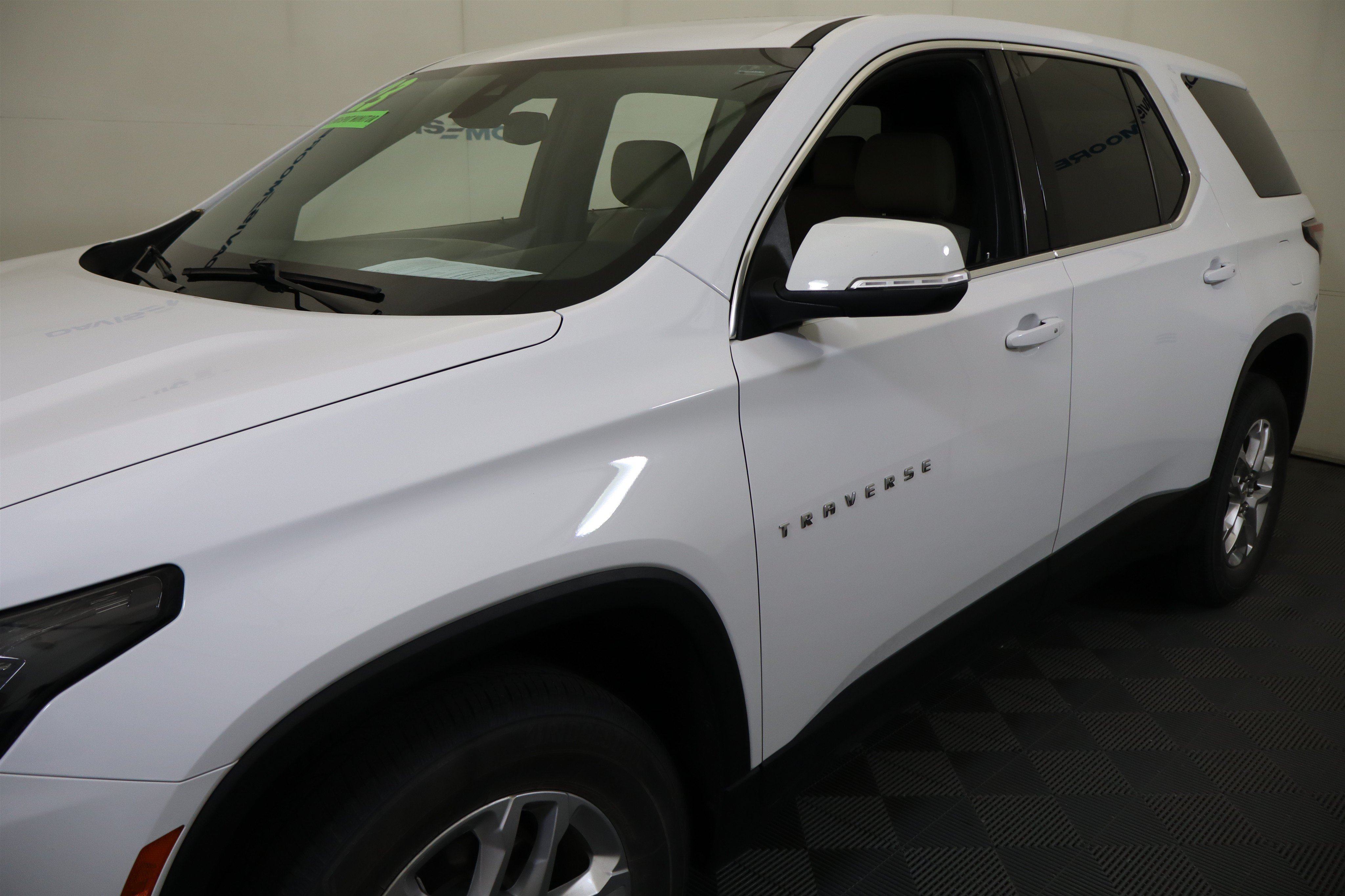 Used 2023 Chevrolet Traverse LS FWD image 13