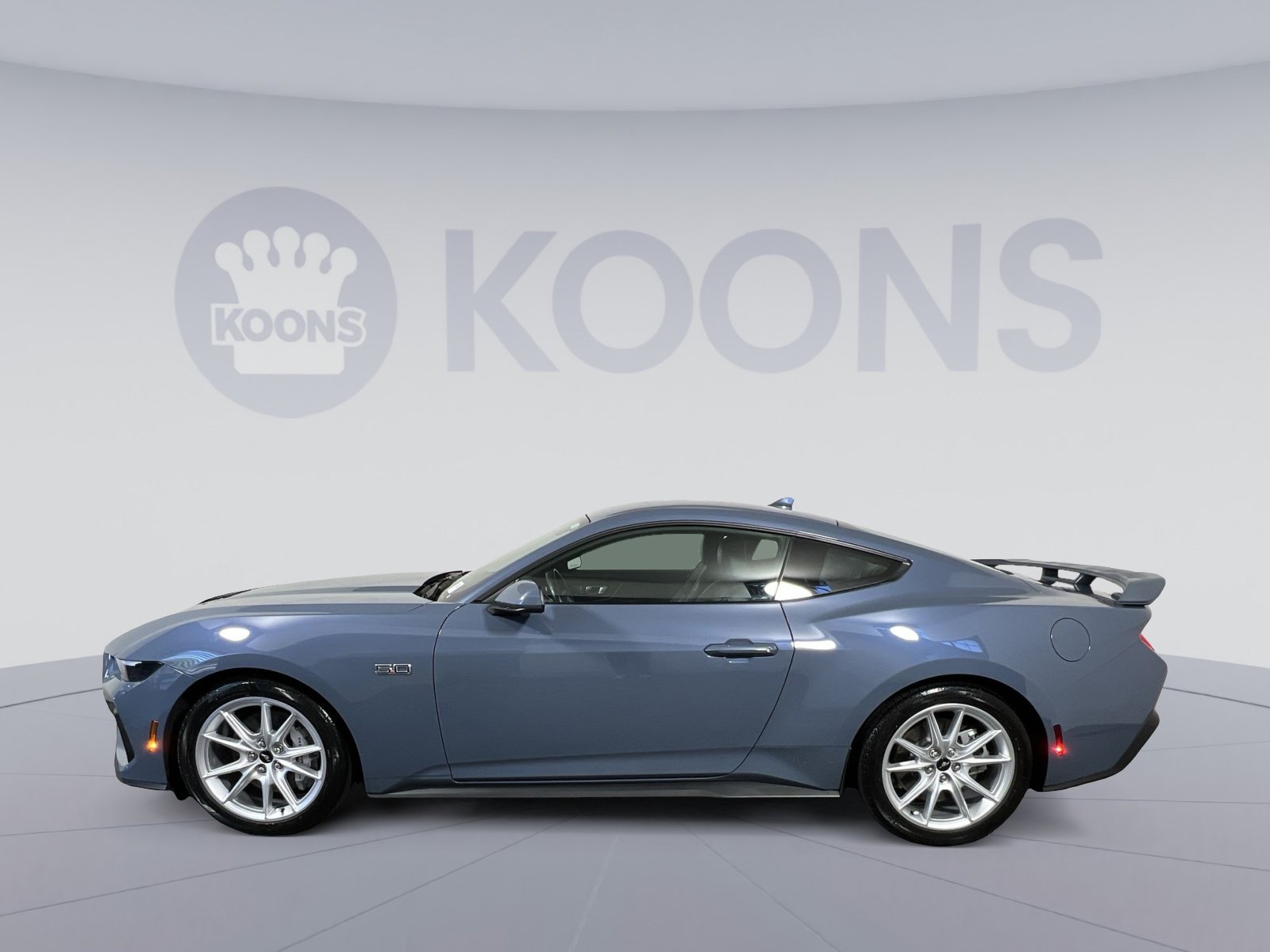 Used 2025 Ford Mustang GT Premium RWD image 7
