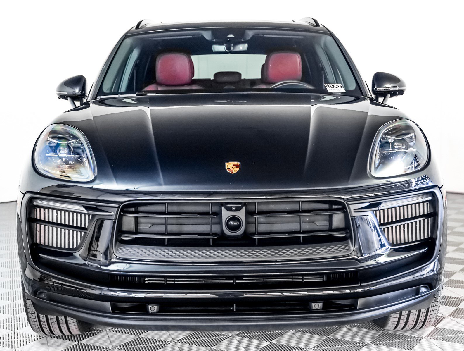 Used 2025 Porsche Macan S image 7