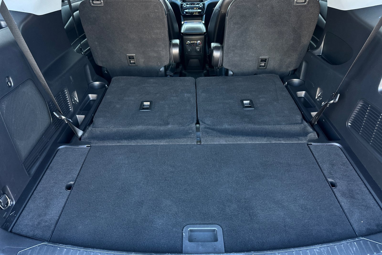 Used 2022 Ford Explorer Limited w/ Hybrid Equipment Group 310A image 15