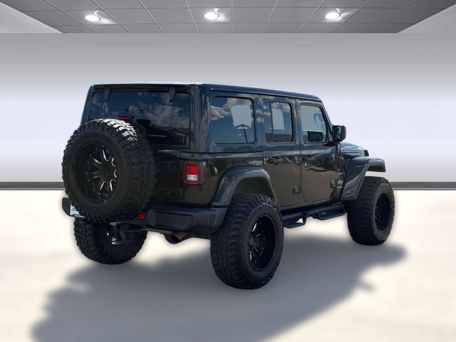 Used 2020 Jeep Wrangler Unlimited Sahara w/ Uconnect 4C Nav & Sound Group AWD/4WD image 9