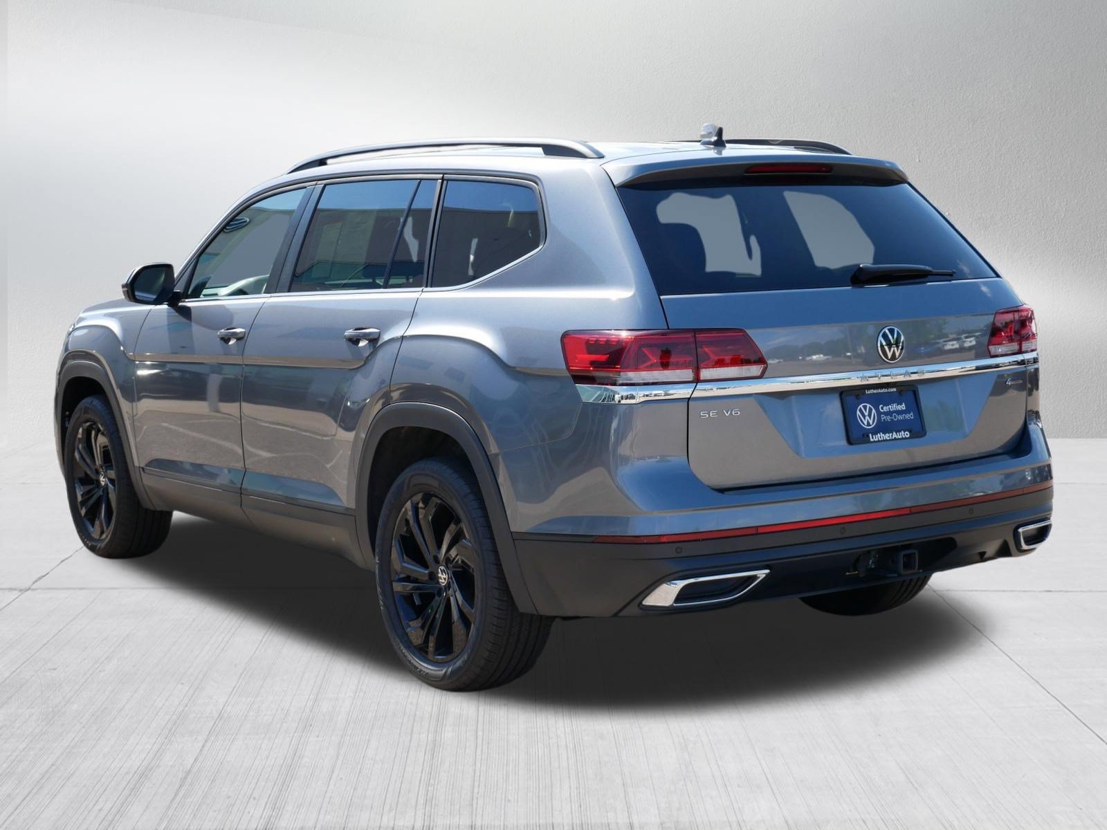 Certified 2023 Volkswagen Atlas SE w/ Panoramic Sunroof Package AWD/4WD image 5