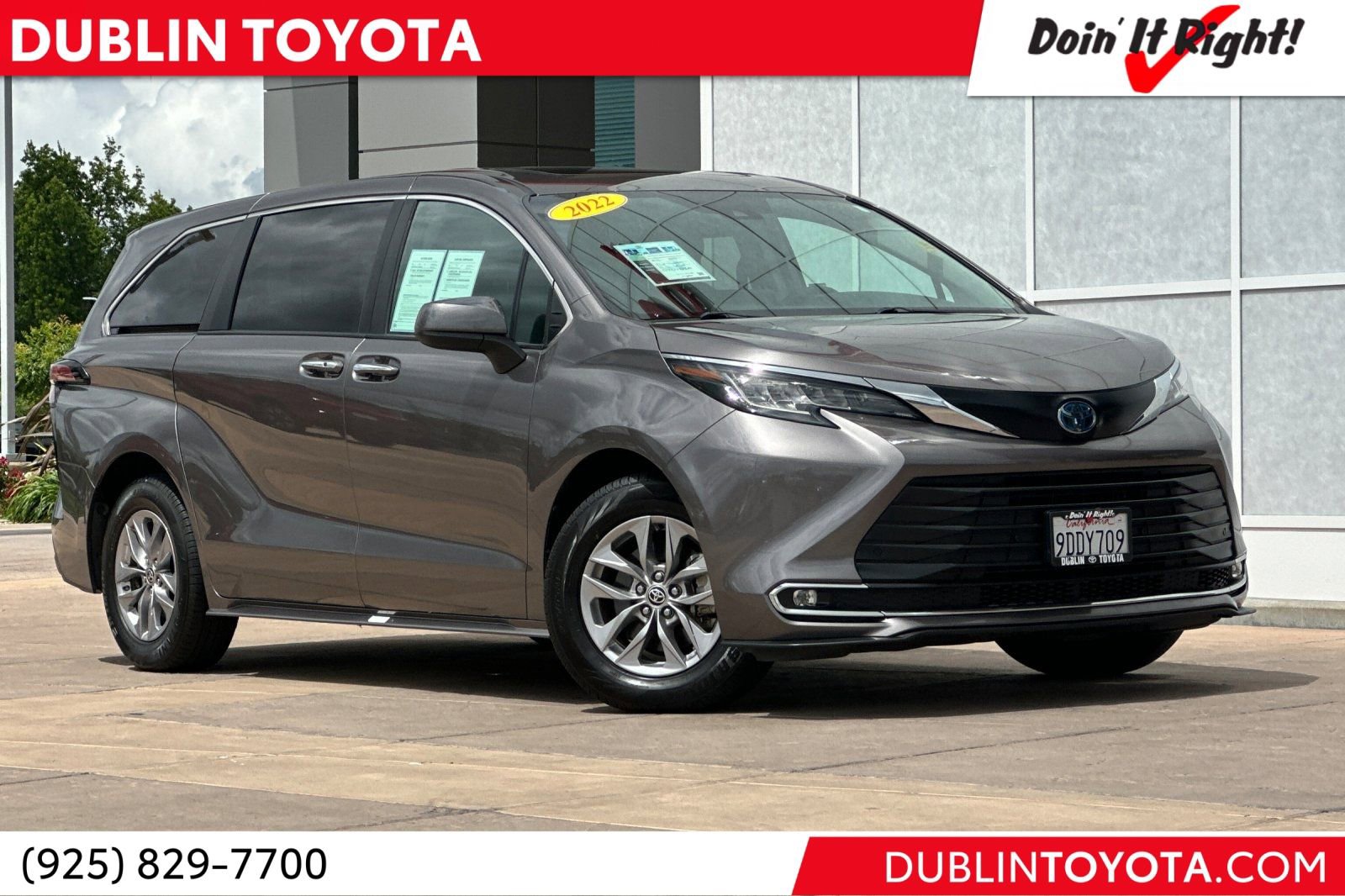 Certified 2022 Toyota Sienna XLE