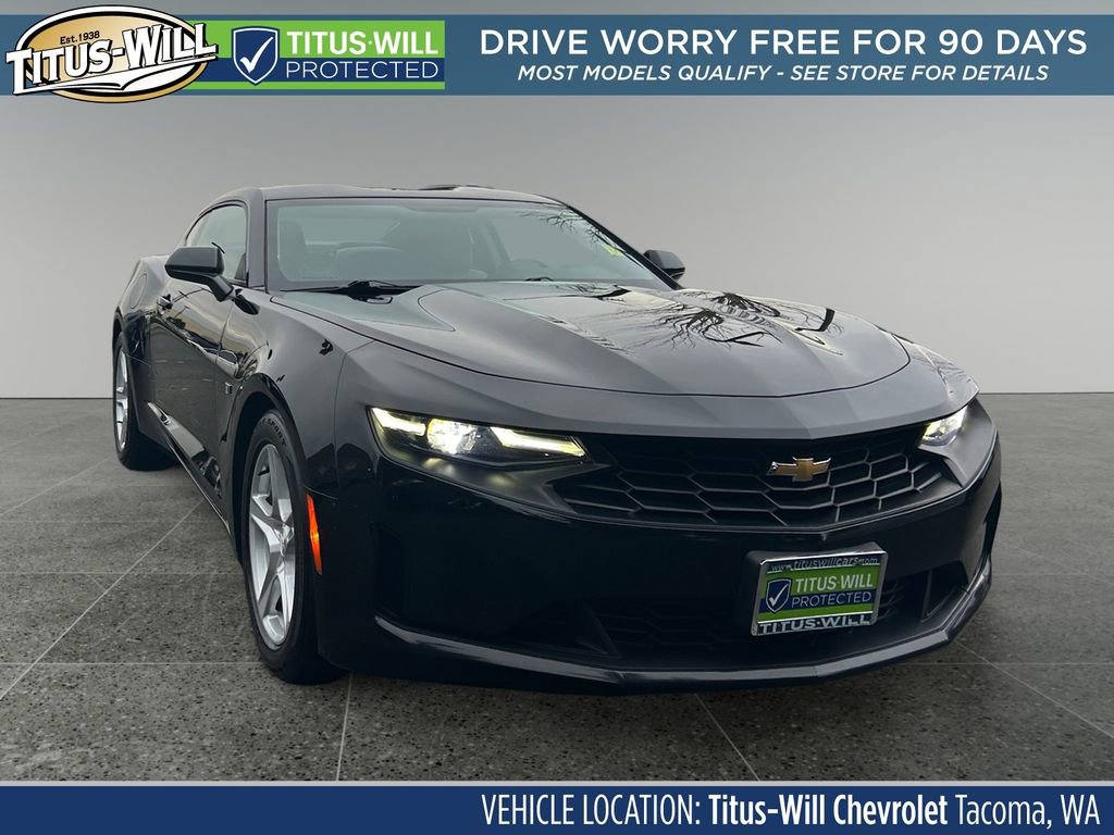 Used 2022 Chevrolet Camaro LT RWD image 1