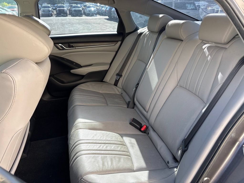 Used 2018 Honda Accord Touring image 8