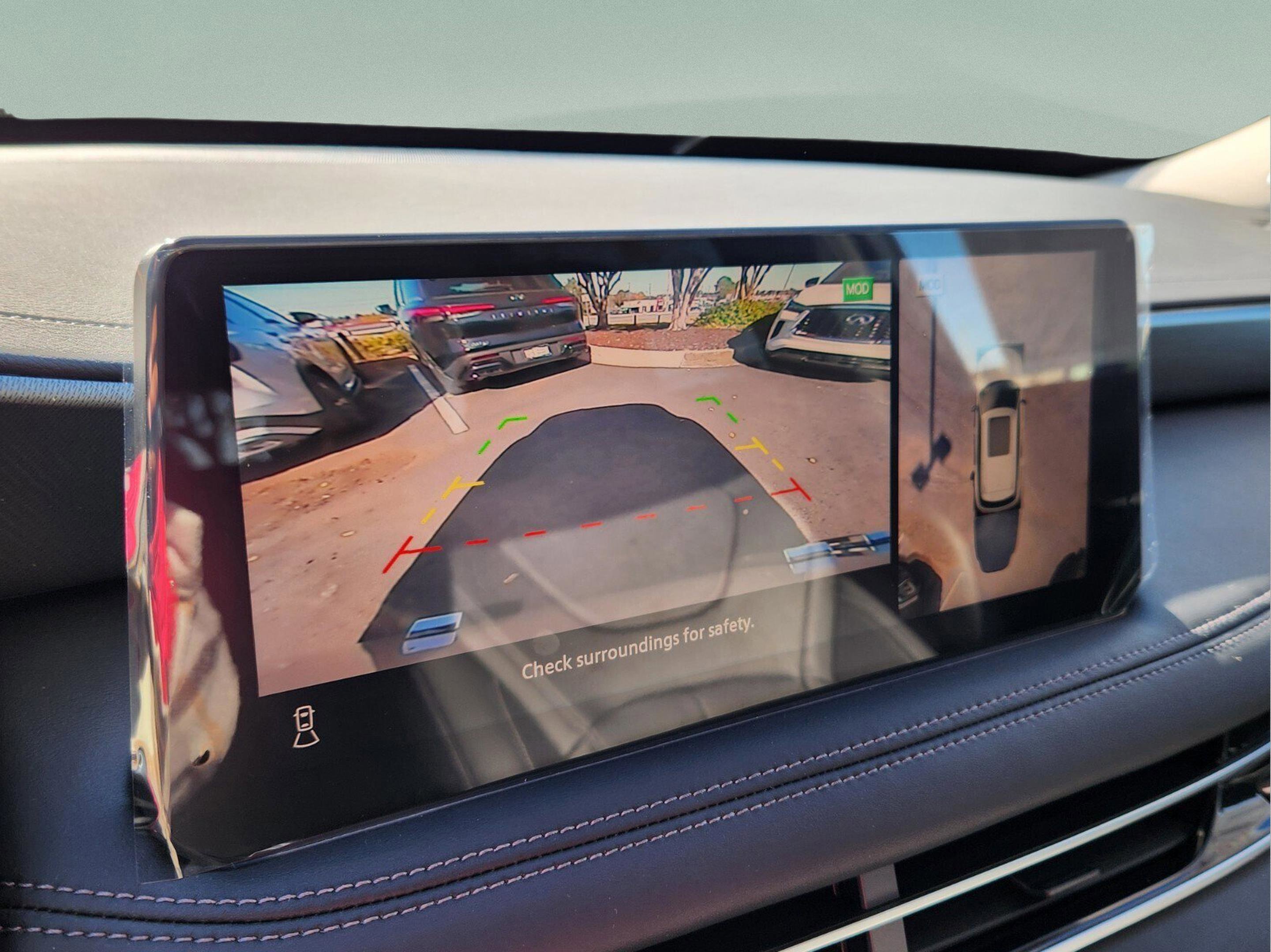 Certified 2025 INFINITI QX60 Luxe w/ Cargo Package image 18