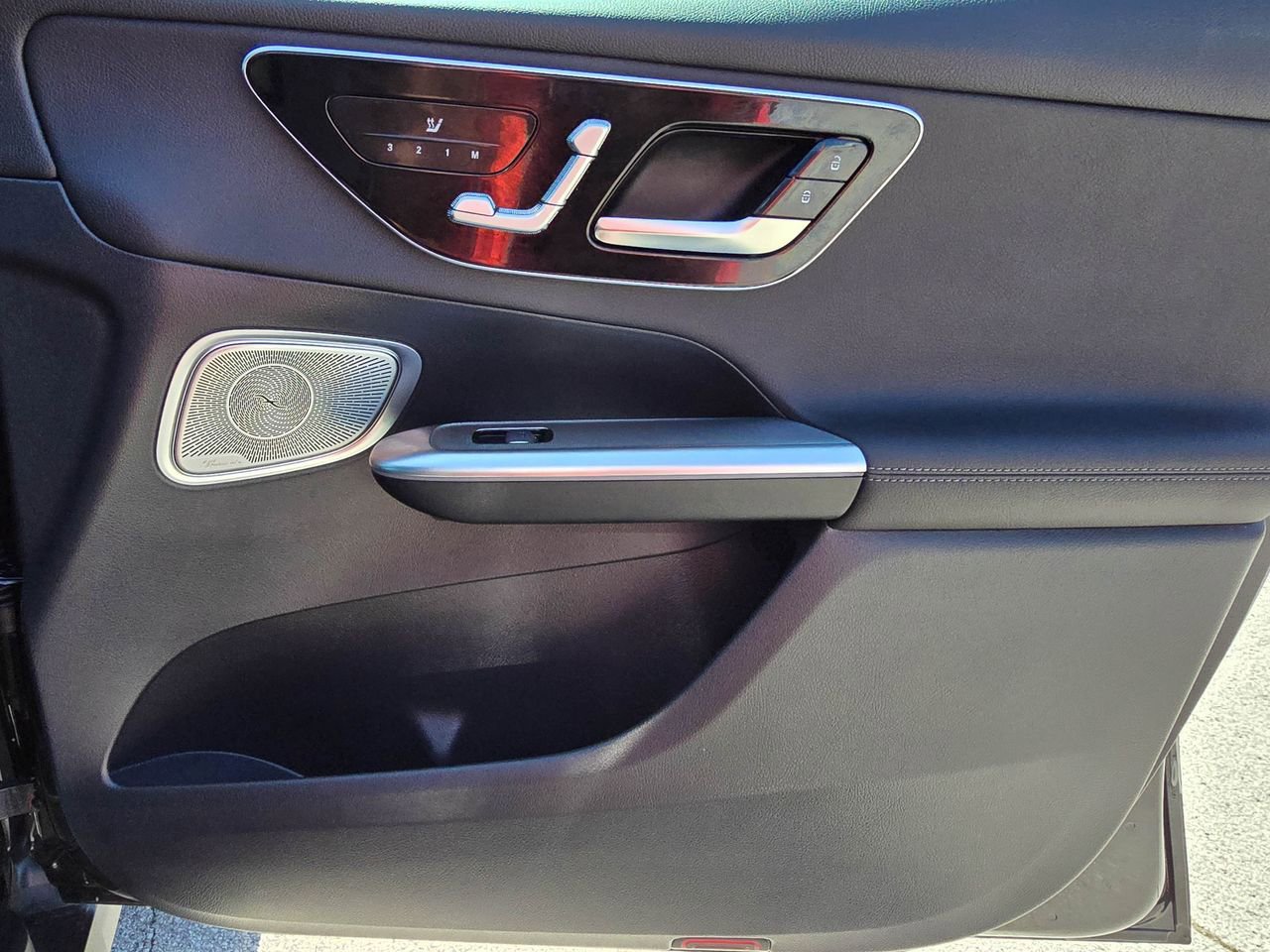 Used 2026 Mercedes-Benz GLC 300 4MATIC image 41