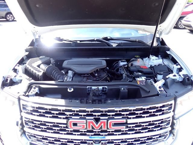 Used 2021 GMC Acadia Denali w/ GMC Pro Grade Package AWD/4WD image 14