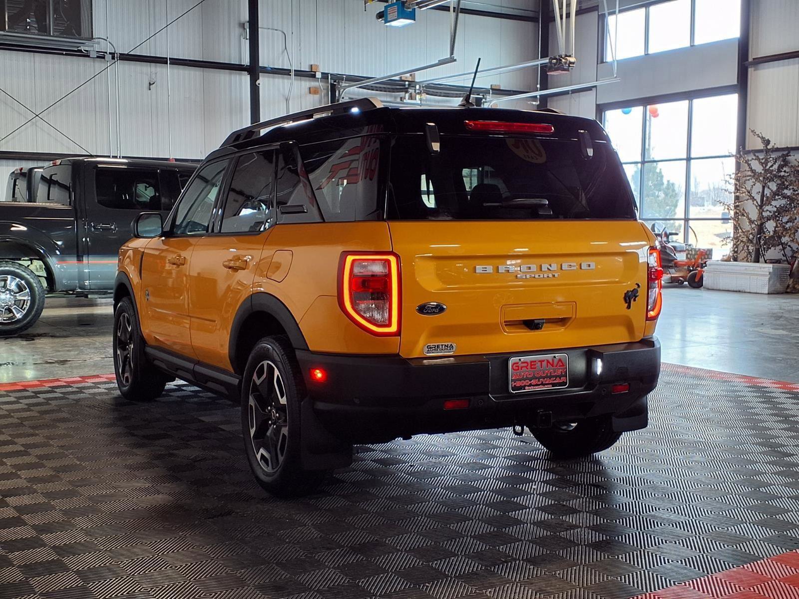 Used 2022 Ford Bronco Sport Outer Banks image 4